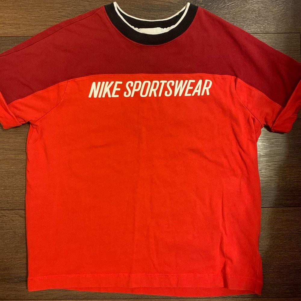 Nike sportswear t-shirt
